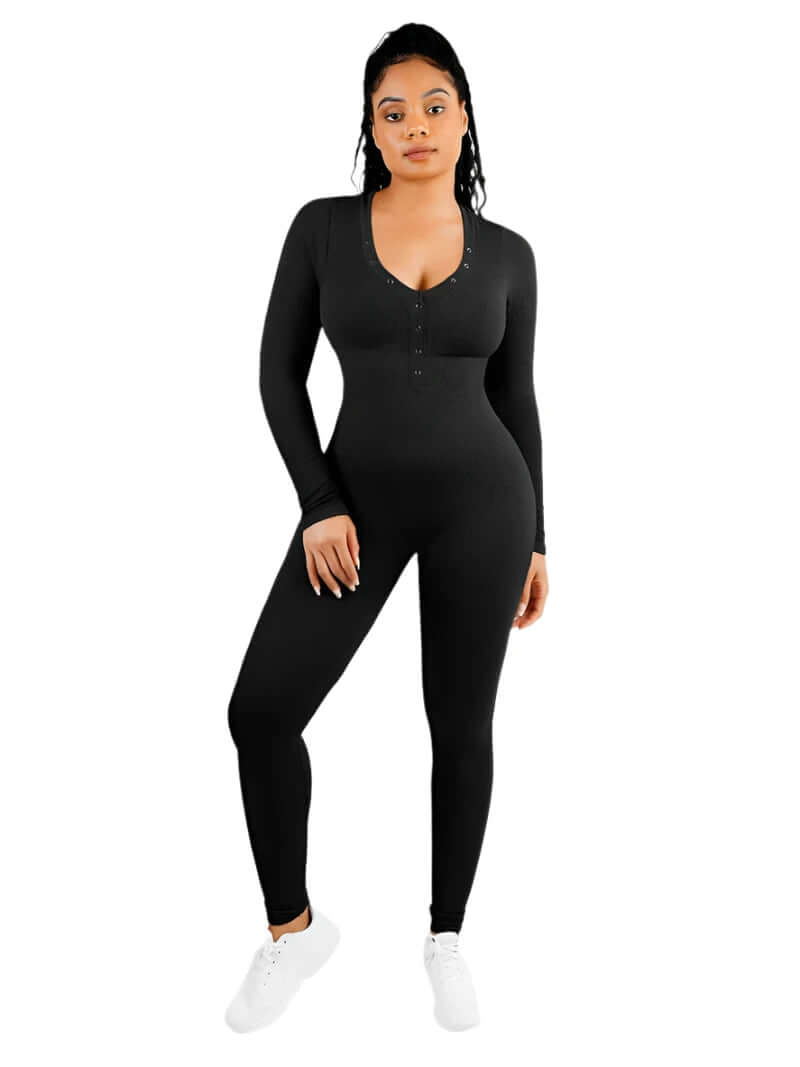 Модель у розмірі M/L.
Зріст: 170 см, ОГ: 97 см, ОТ: 75 см, ОС: 105 см