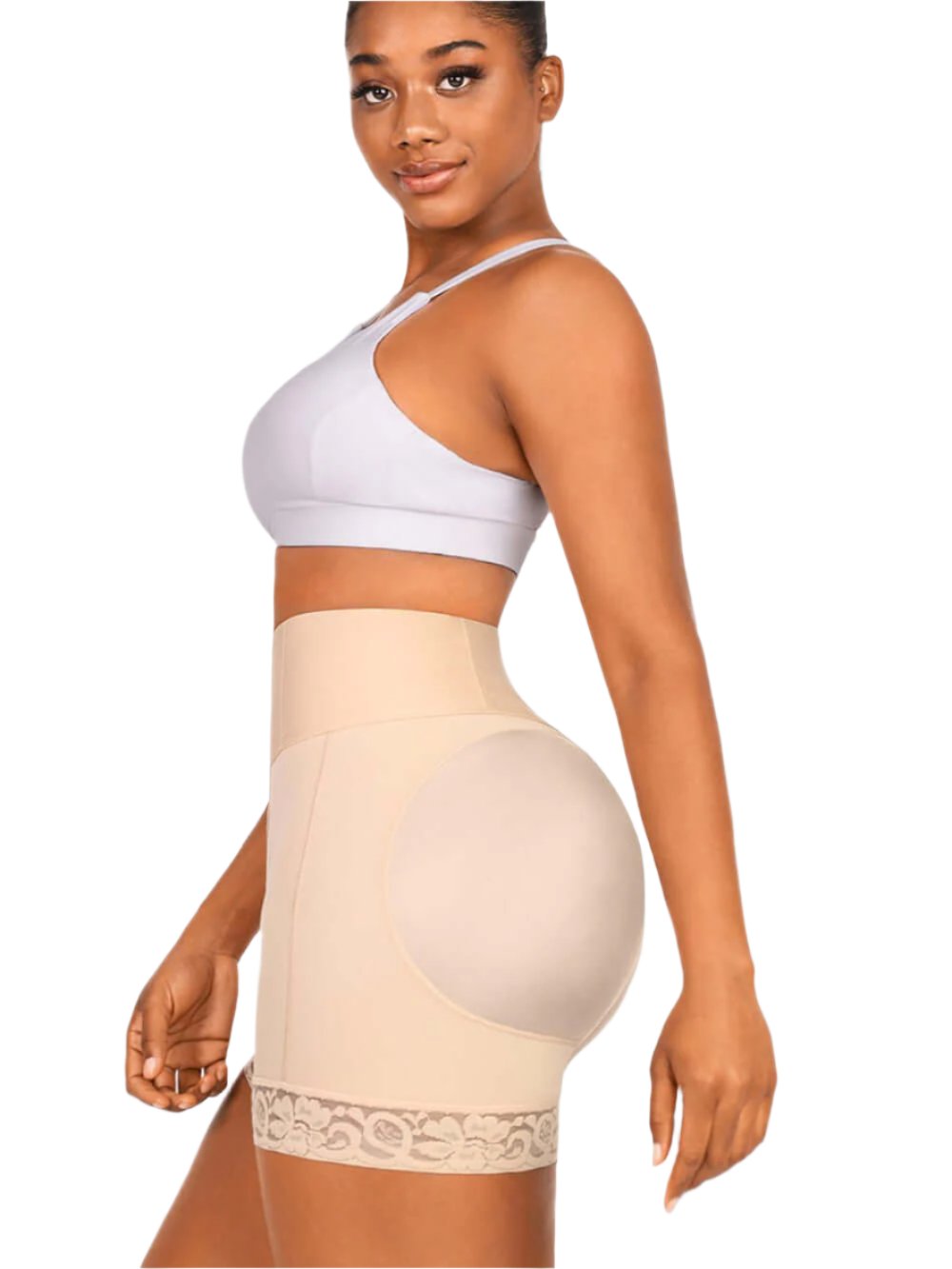 Модель у розмірі M.
Зріст: 180 см, ОГ: 97 см, ОТ: 74 см, ОС: 110 см