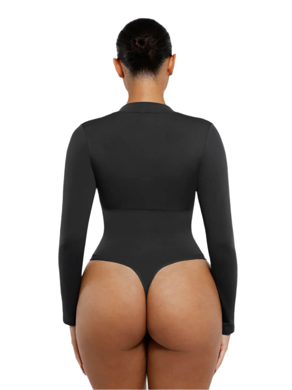 Модель у розмірі XS/S.
Зріст: 176 см, ОГ: 89 см, ОТ: 76 см, ОС: 112 см.