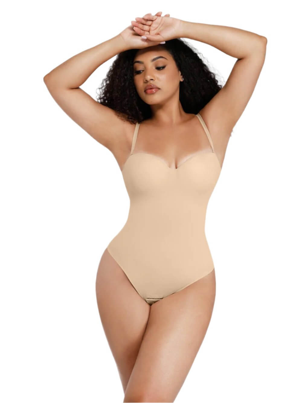 Модель у розмірі S.
ОГ: 95 см, ОТ: 74 см, ОС: 108 см.