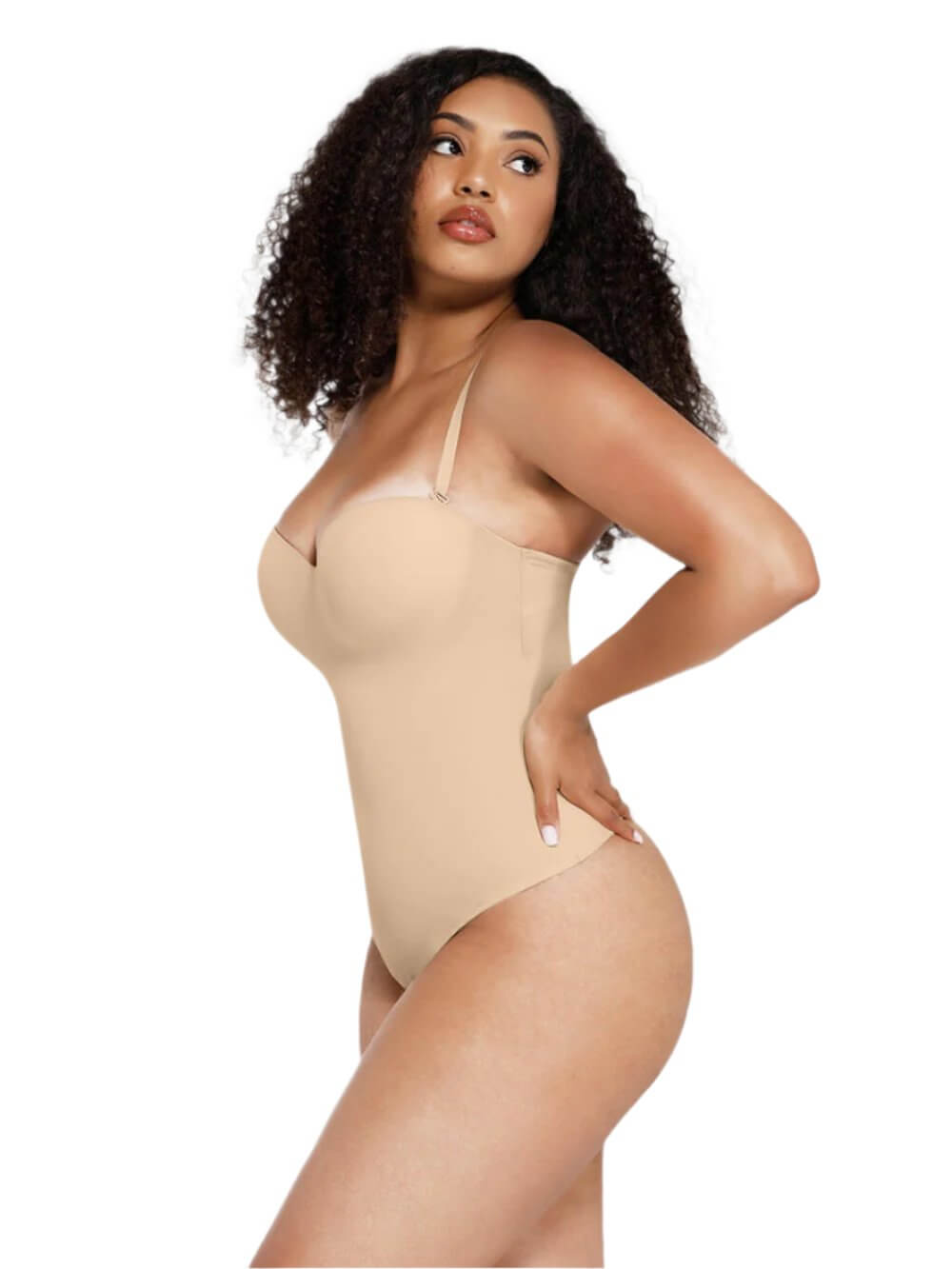 Модель у розмірі S.
ОГ: 95 см, ОТ: 74 см, ОС: 108 см.