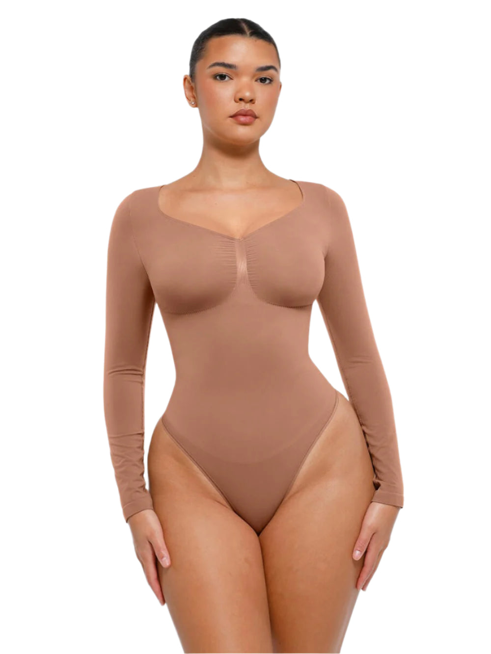 Модель у розмірі M.
ОГ: 89 см, ОТ: 76 см, ОС: 112 см.