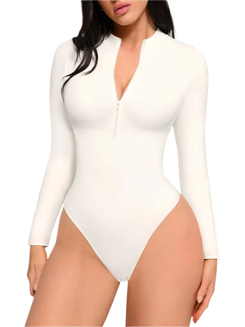 Модель у розмірі XS/S.
Зріст: 178 см, ОГ: 89 см, ОТ: 67 см, ОС: 100 см.